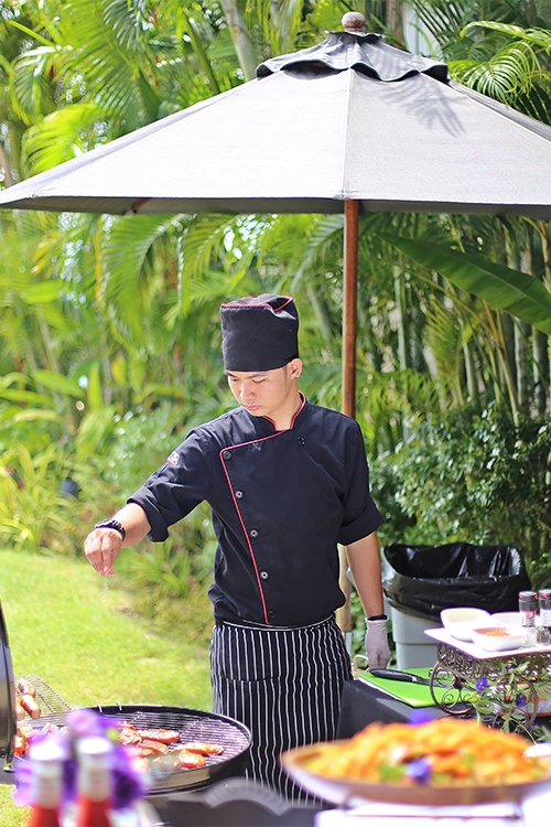 Two chefs Bar & Grill