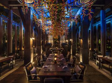 The classy & sophisticated Rivet