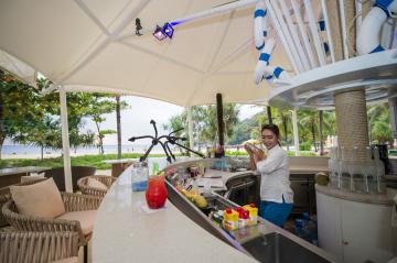 COAST Beach Club & Bistro