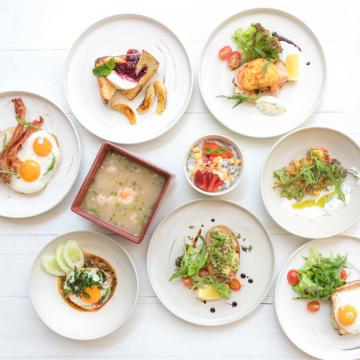 Firefly Pool and Restaurant