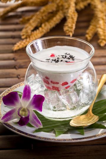 Tub Tim Krop Maprao Onn&nbsp;