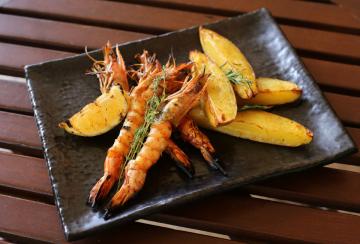 COAST Beach Club & Bistro