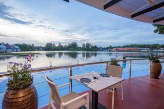 View to the pool & lake from the dining area