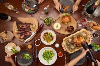 Steak, chicken, burger, salad... Something for everyone!