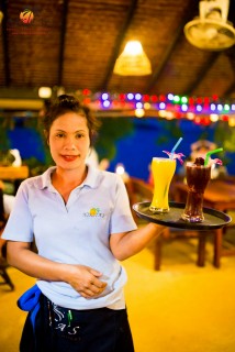 Friendly,
            but efficient service