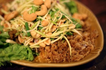 Crispy
fish with green mango salad