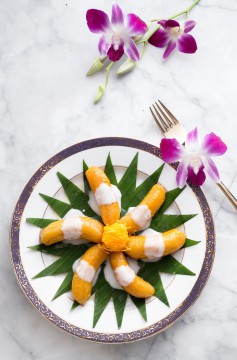 Bananas & coconut cream