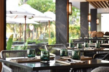 Sears & Co&nbsp;Bar and Grill