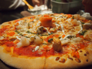 Seafood pizza to enjoy