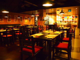 Stylish & comfortable dining @ El Gaucho